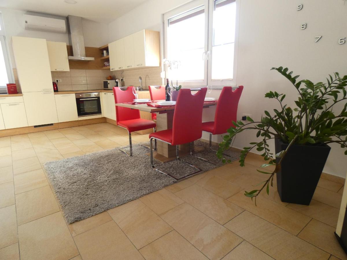 Apartment & Olive Oil Valuma Koper Exterior foto
